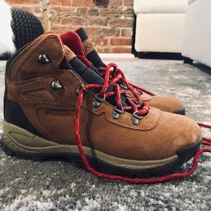 Columbia Hiking Boots
